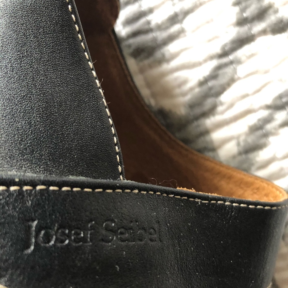 Josef Seibel Mary Jane size 39, so 8 to 8.5 US.